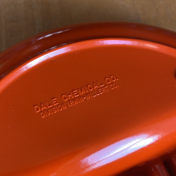 Vintage melamine orange ashtray - Picture 3 of 4